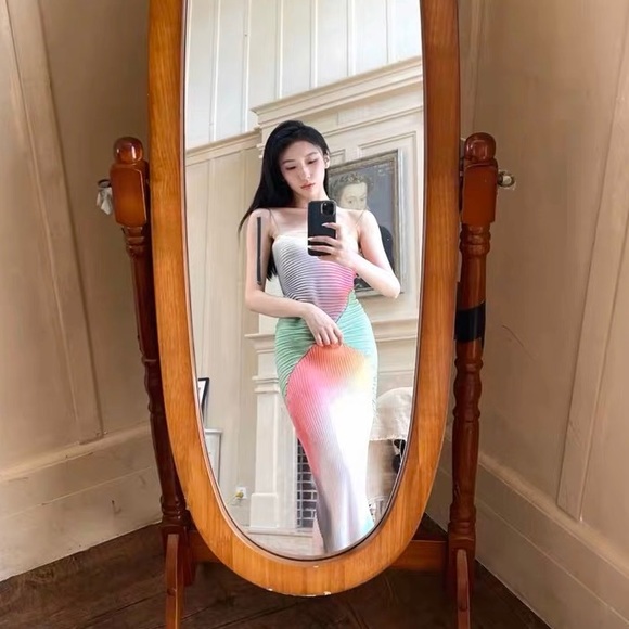 Vacation Dress - Picture 4 of 6